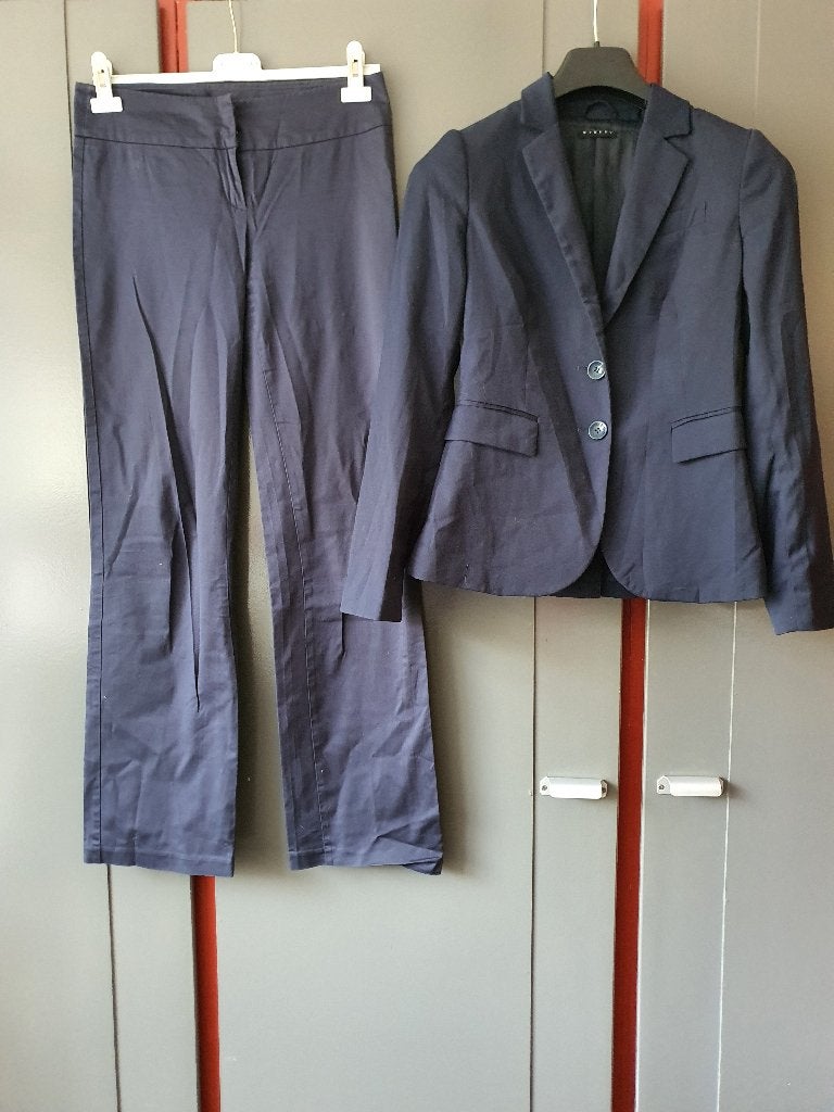 Sisley donkerblauw broekpak maat 38/40, Ophalen of Verzenden, Zo goed als nieuw, Maat 38/40 (M), Blauw