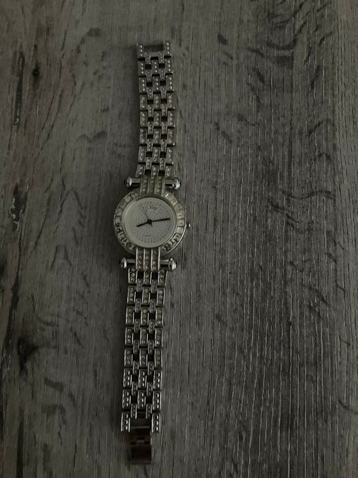 Stijlvol dameshorloge met strass steentjes, Overige merken, Overige materialen, Polshorloge, Ophalen of Verzenden