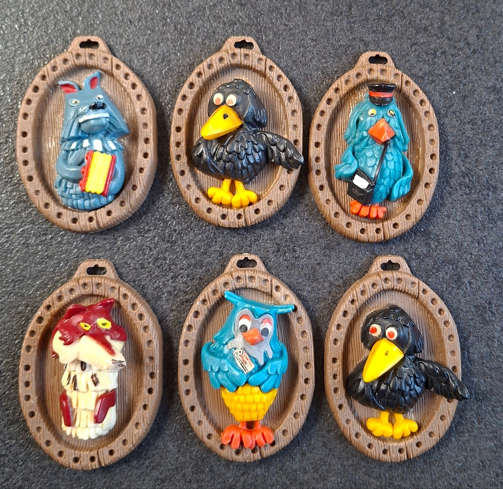 6 x Fabeltjeskrant schildjes (1968) € 2.50 per stuk, Verzamelen, Ophalen of Verzenden