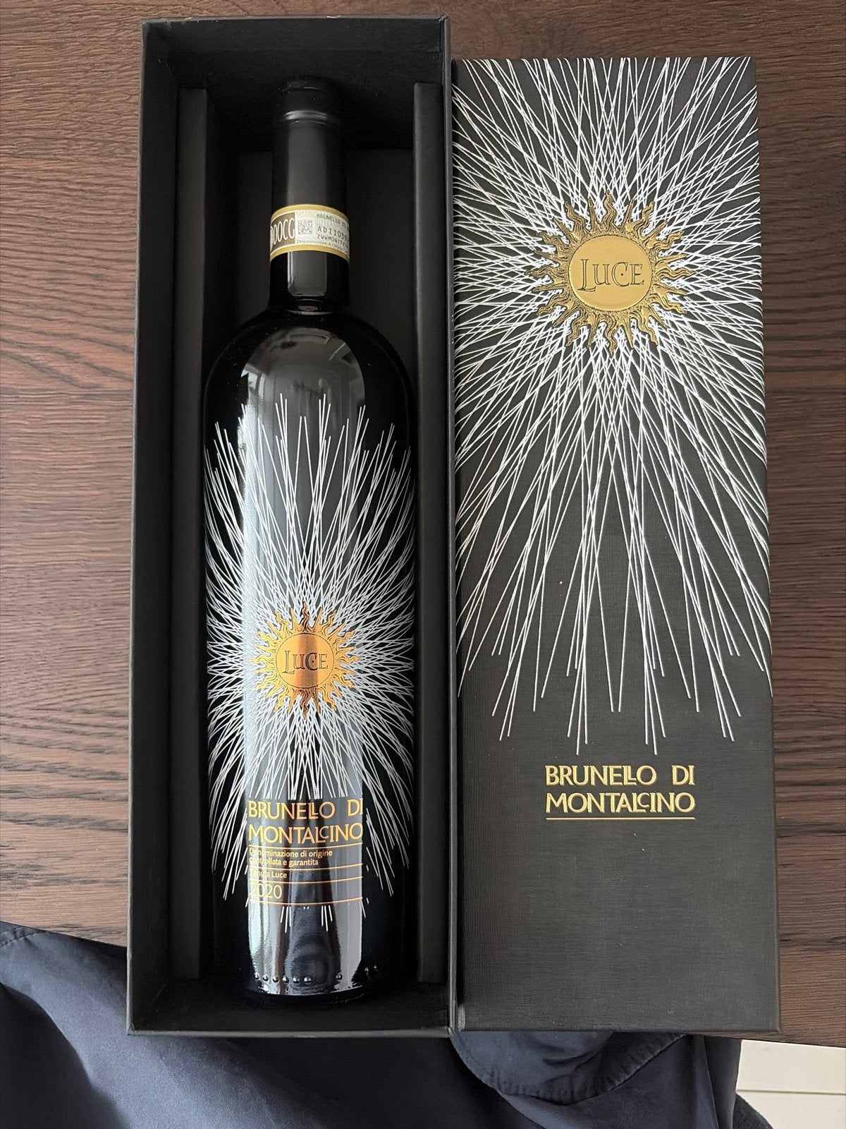 Luce Brunello di Montalcino 2020 in geschenkverpakking, Verzamelen, Ophalen, Nieuw, Italië, Rode wijn