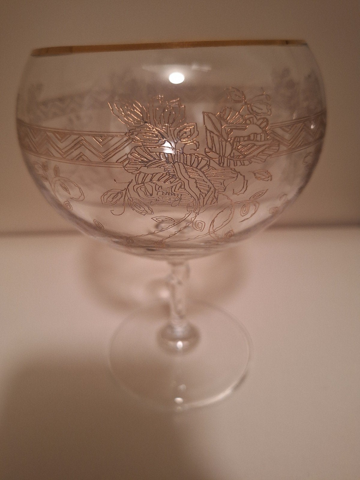 Groot bewerkt glas op voet, Ophalen of Verzenden, Zo goed als nieuw, Overige typen