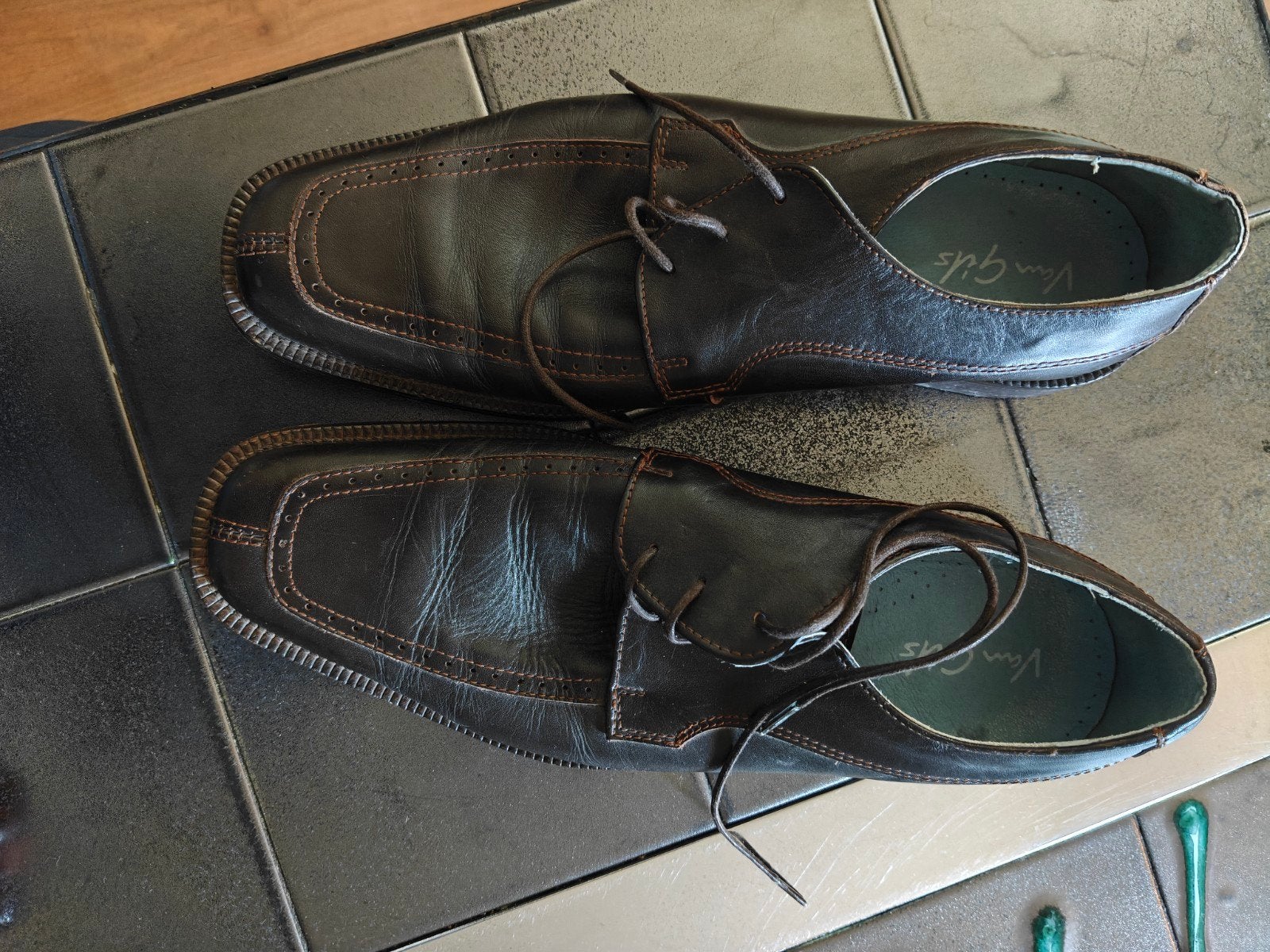 Jassen (Under Armour, Feyenoord) en Van Gils schoenen, Ophalen of Verzenden