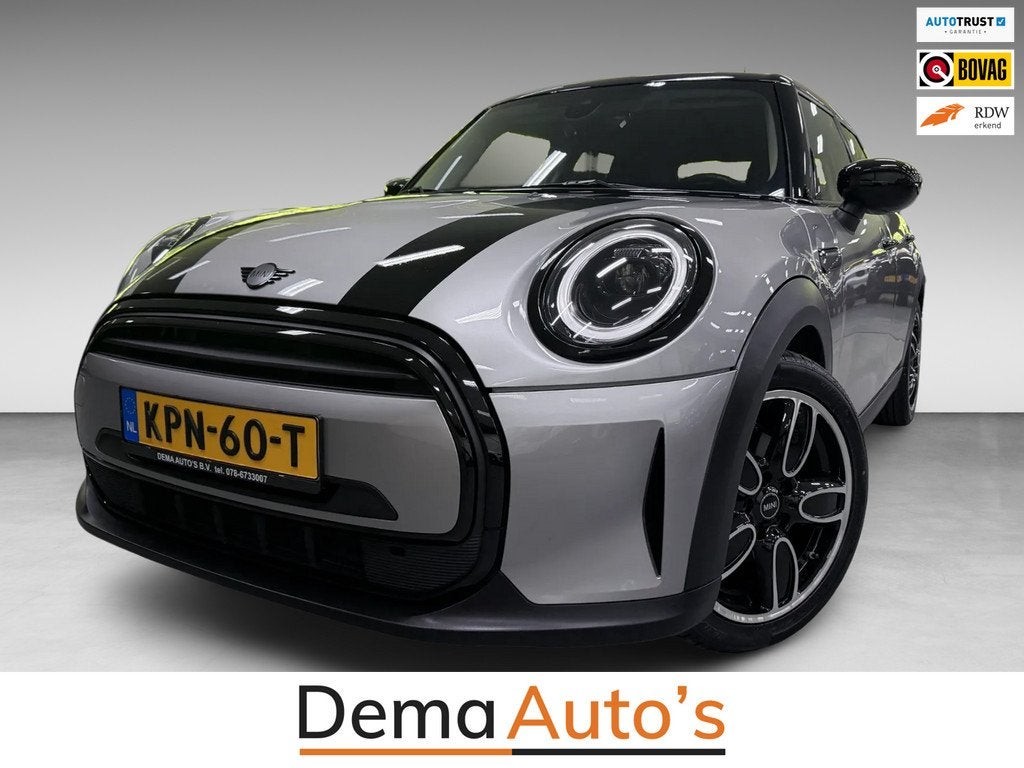 Mini 5-Deurs 1.5 Cooper Camden BLACK-EDITION 136PK NAVI/CARP, Auto's, Mini, Gebruikt, Euro 6, Bedrijf, Grijs