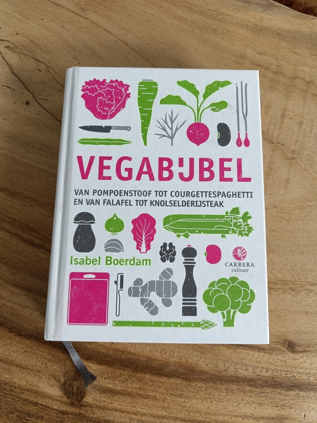 De Vegabijbel: Meer dan 150 vegetarische recepten, Vegetarisch, Hoofdgerechten, Ophalen of Verzenden, Zo goed als nieuw