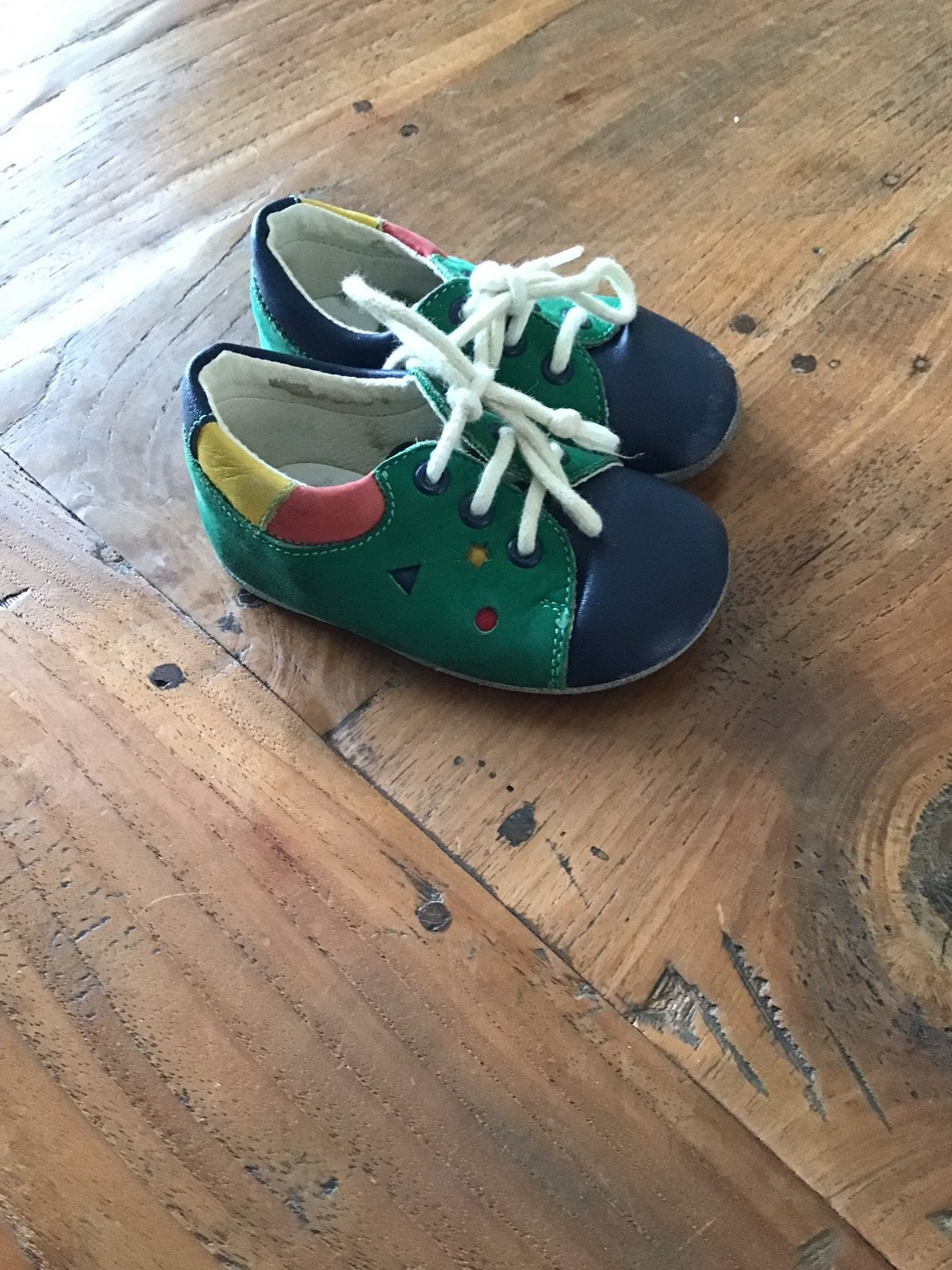 Vintage babyschoentjes jaren z 90, Kinderen en Baby's, Ophalen of Verzenden, Gebruikt, Jongetje of Meisje, Schoentjes