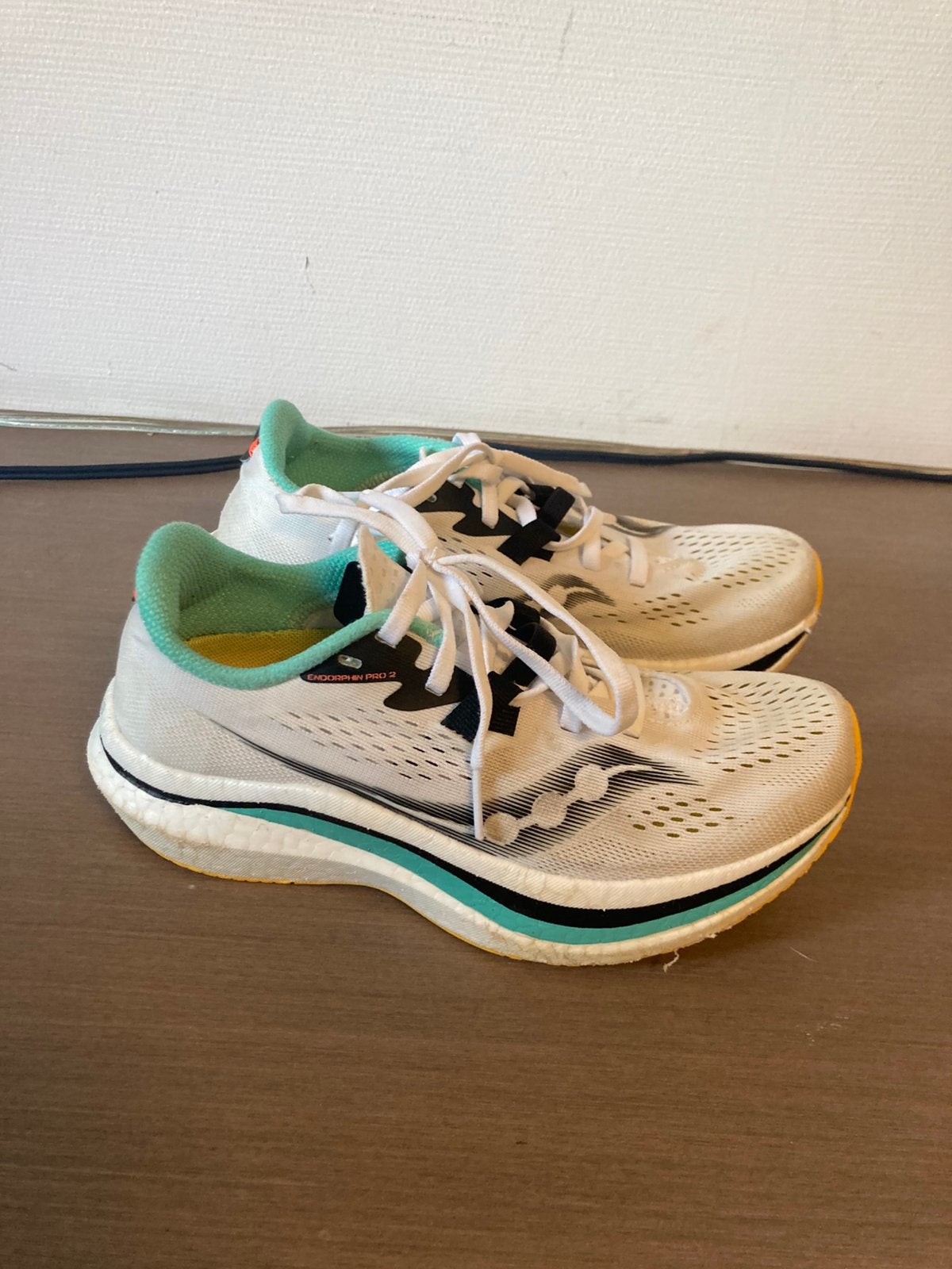 Saucony endorphin pro 2 dames hardloopschoen maat 35.5, Sport en Fitness, Loopsport en Atletiek, Gebruikt, Hardloopschoenen, Hardlopen