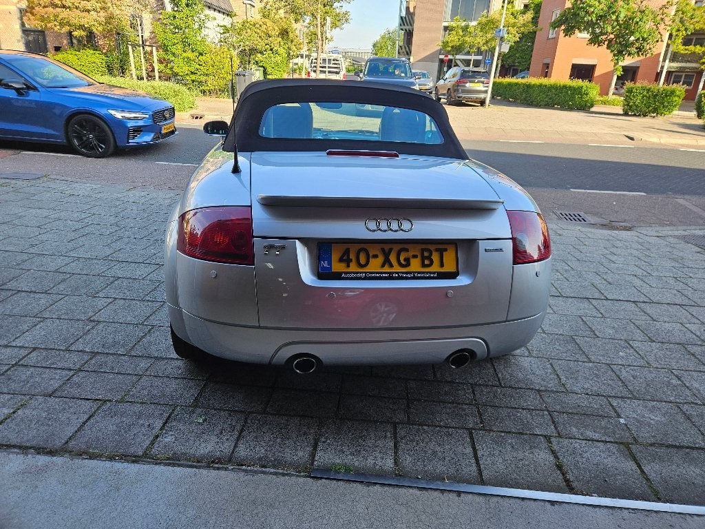 Audi TT Roadster 1.8 5V Turbo Quattro 225 PK 2000 Grijs, foto 10