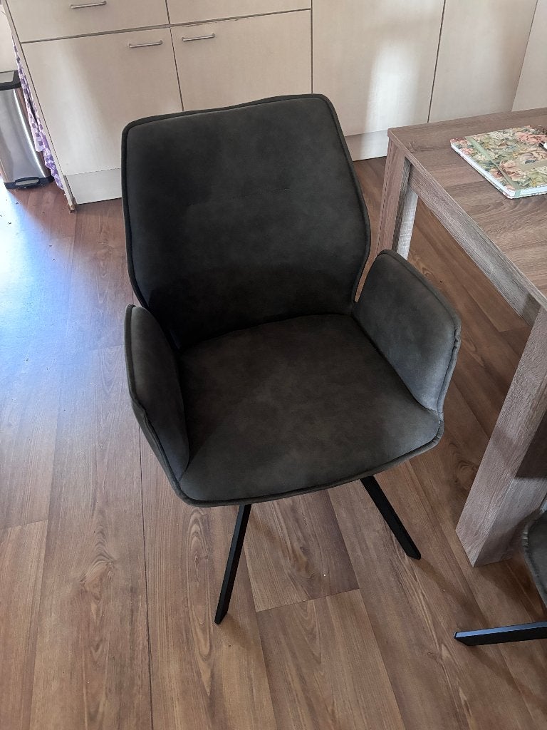 Twee nette kuipstoeltjes zo goed als nieuw, Huis en Inrichting, Stoelen, Ophalen, Twee, Overige kleuren, Leer