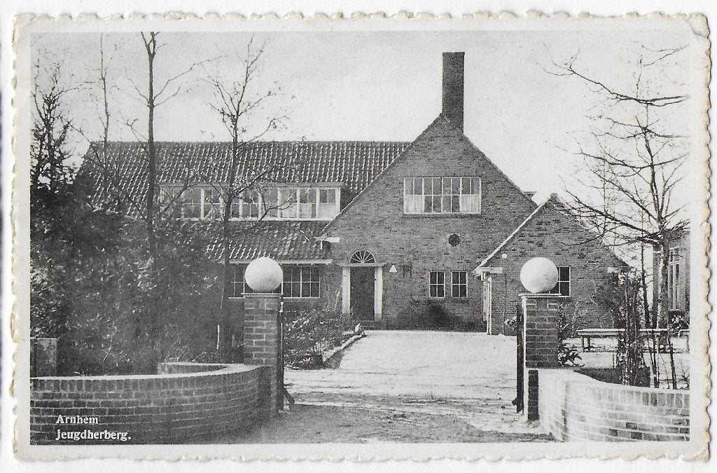 Arnhem Jeugdherberg Oude Gelopen Ansichtkaart (B3258 ), Ophalen of Verzenden, 1940 tot 1960, Gelopen, Gelderland