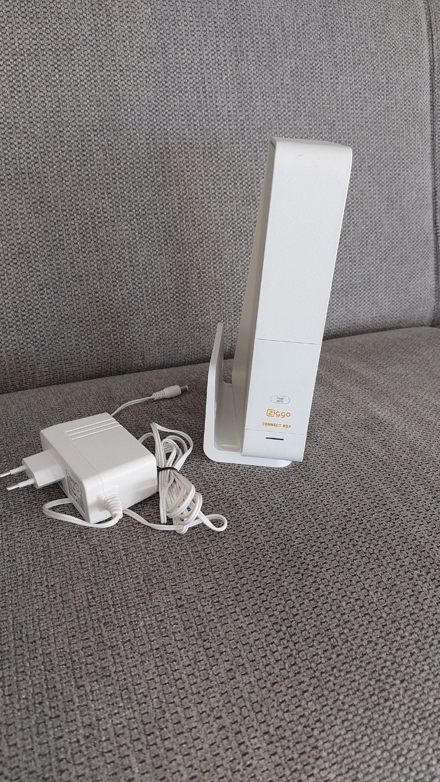 Ziggo Connect Box Router/modem met adapter, Ophalen of Verzenden, Gebruikt, Router met modem, Ziggo