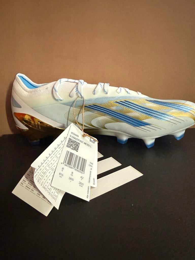 Messi limited edition Adidas voetbalschoenen maat 42, Ophalen, Nieuw, Schoenen