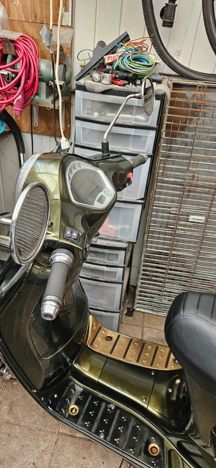 Mooie elektrische scooter - Nieuwe accu nodig, Ophalen of Verzenden, Gebruikt, Elektrisch