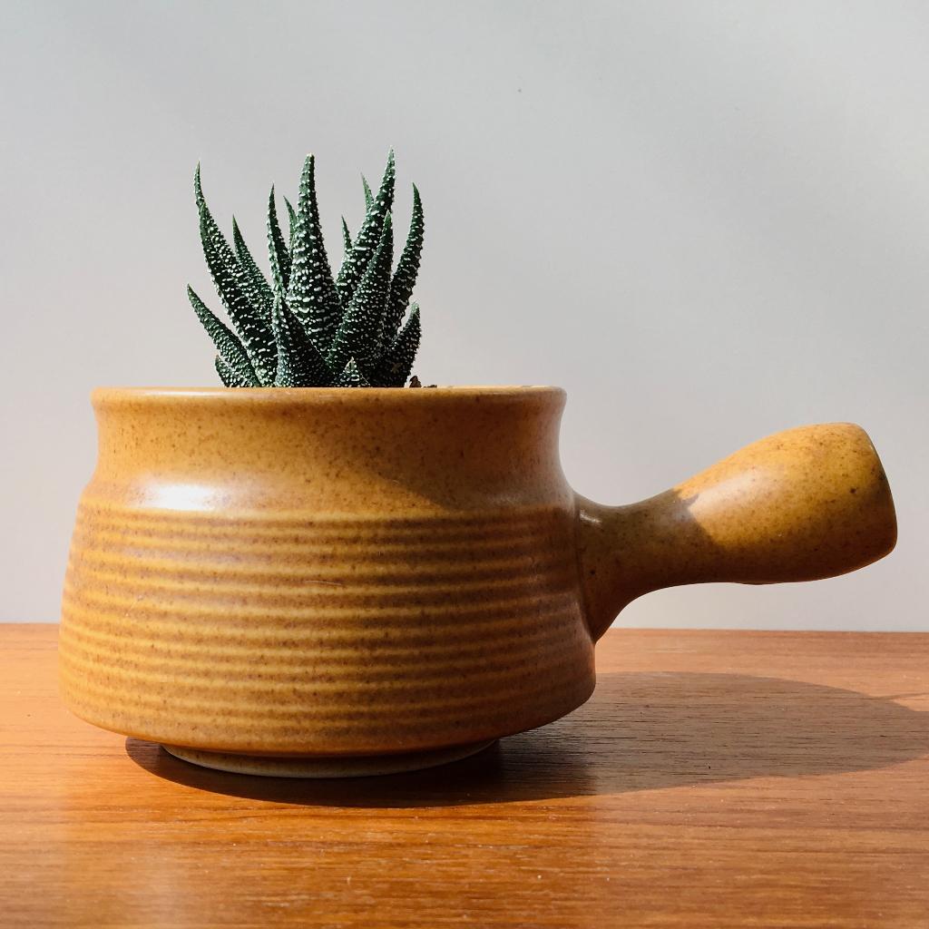 vintage keramiek BAKJE bloempot schaaltje oker Mid Century, Ophalen of Verzenden