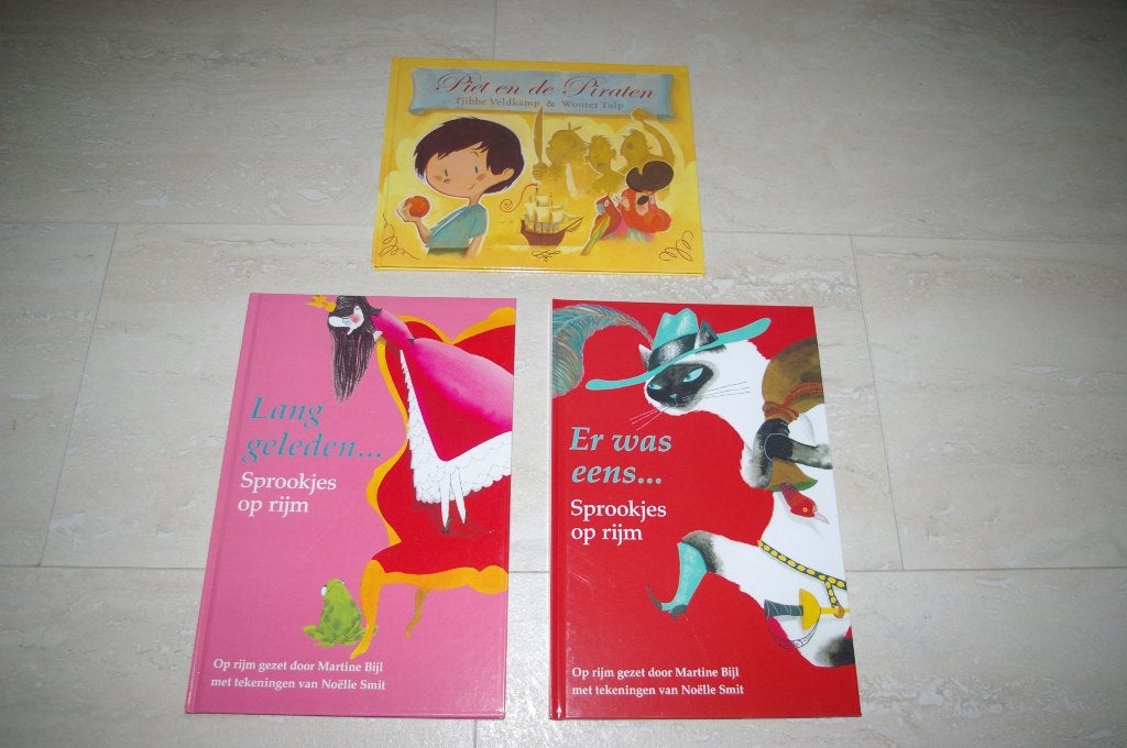Drie Douwe Egberts boeken.   Nieuw, Ophalen of Verzenden, Nieuw, Fictie algemeen