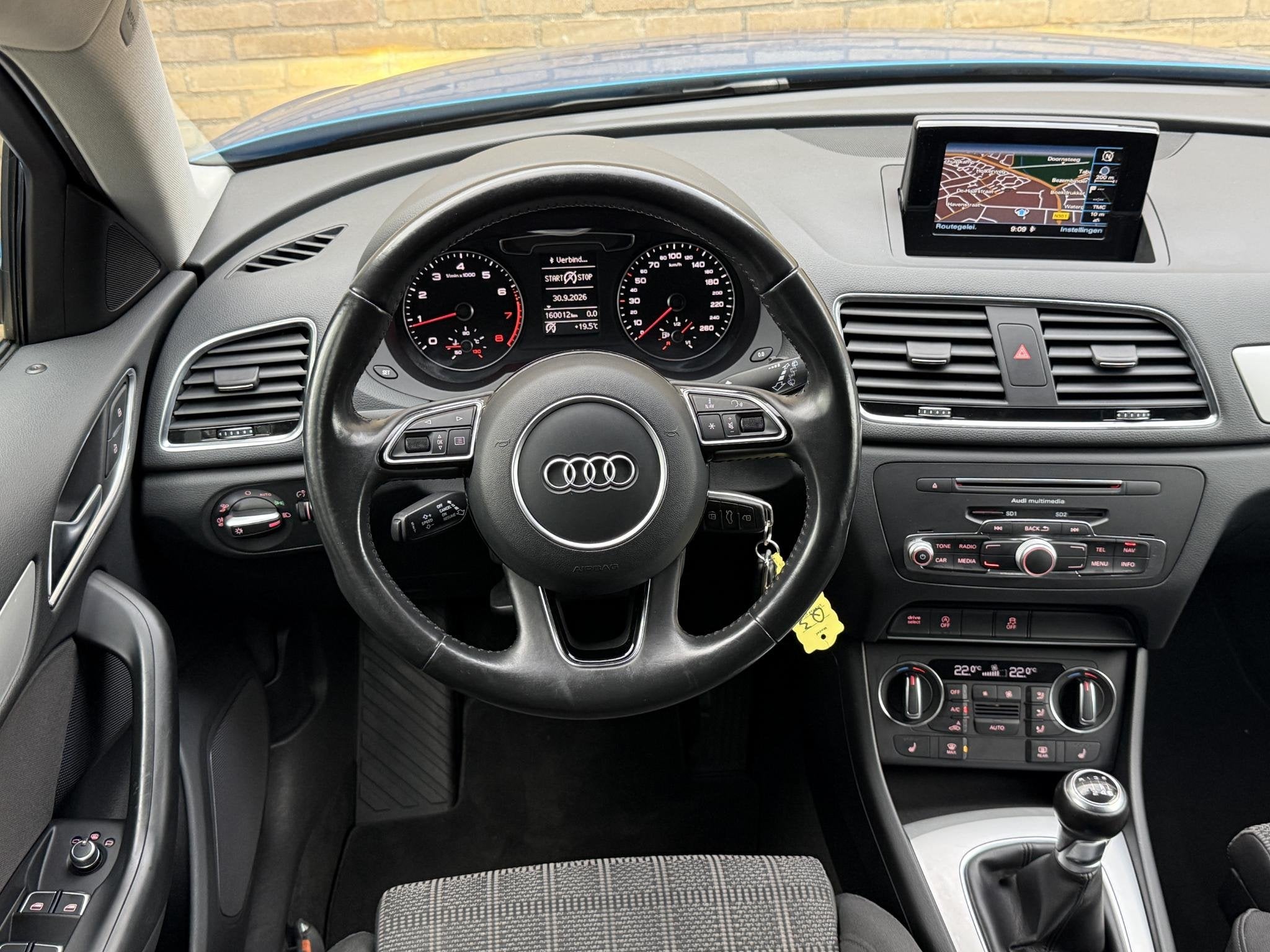Audi Q3 1.4 TFSI CoD 150pk Design Pro Line Plus | Sportstoel, 4 cilinders, 150 pk, Blauw, Verwarmde buitenspiegels
