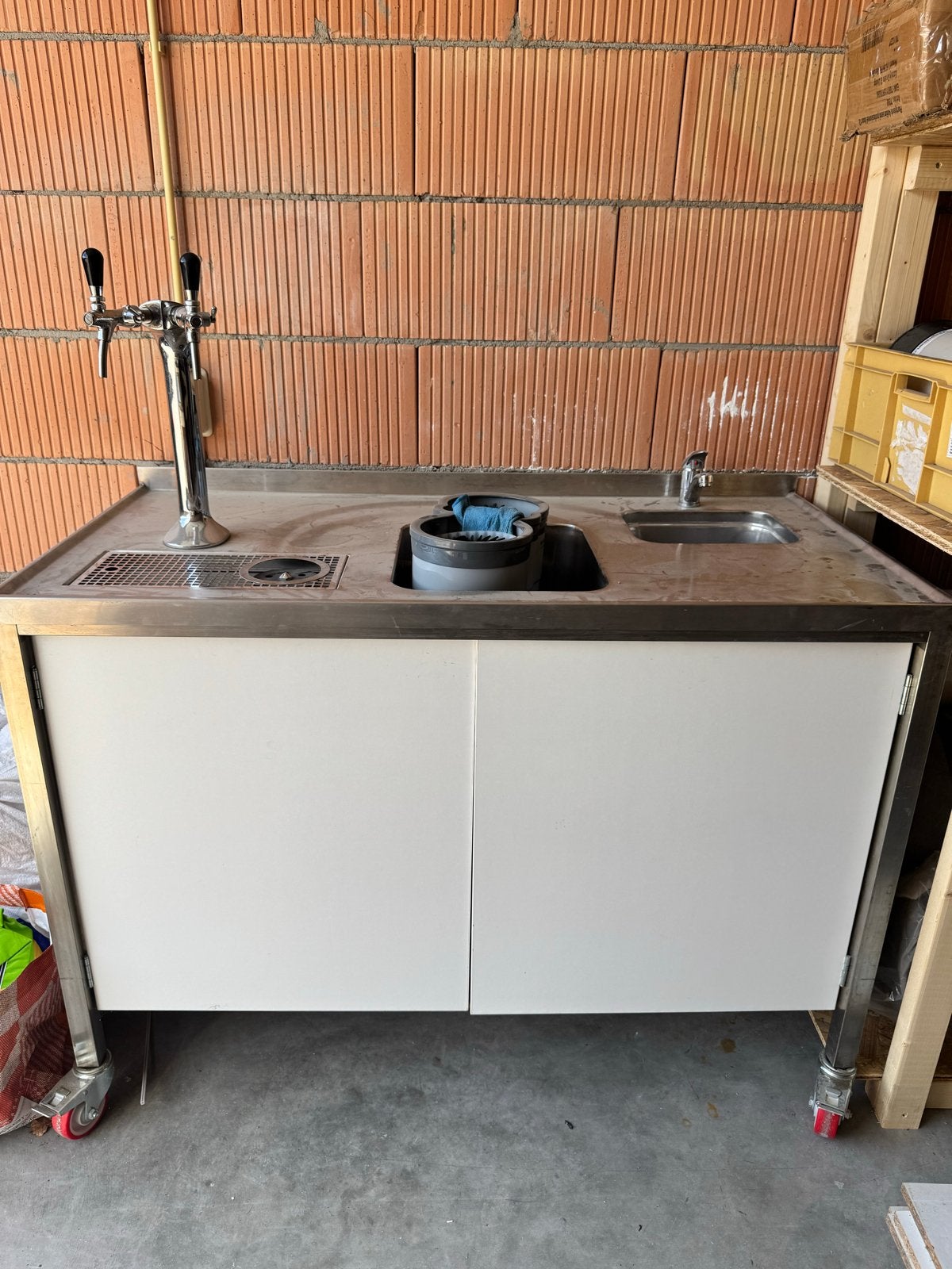 Mobiele tapinstallatie met spoelbak en boiler, Witgoed en Apparatuur, Thuistaps, Ophalen, Gebruikt