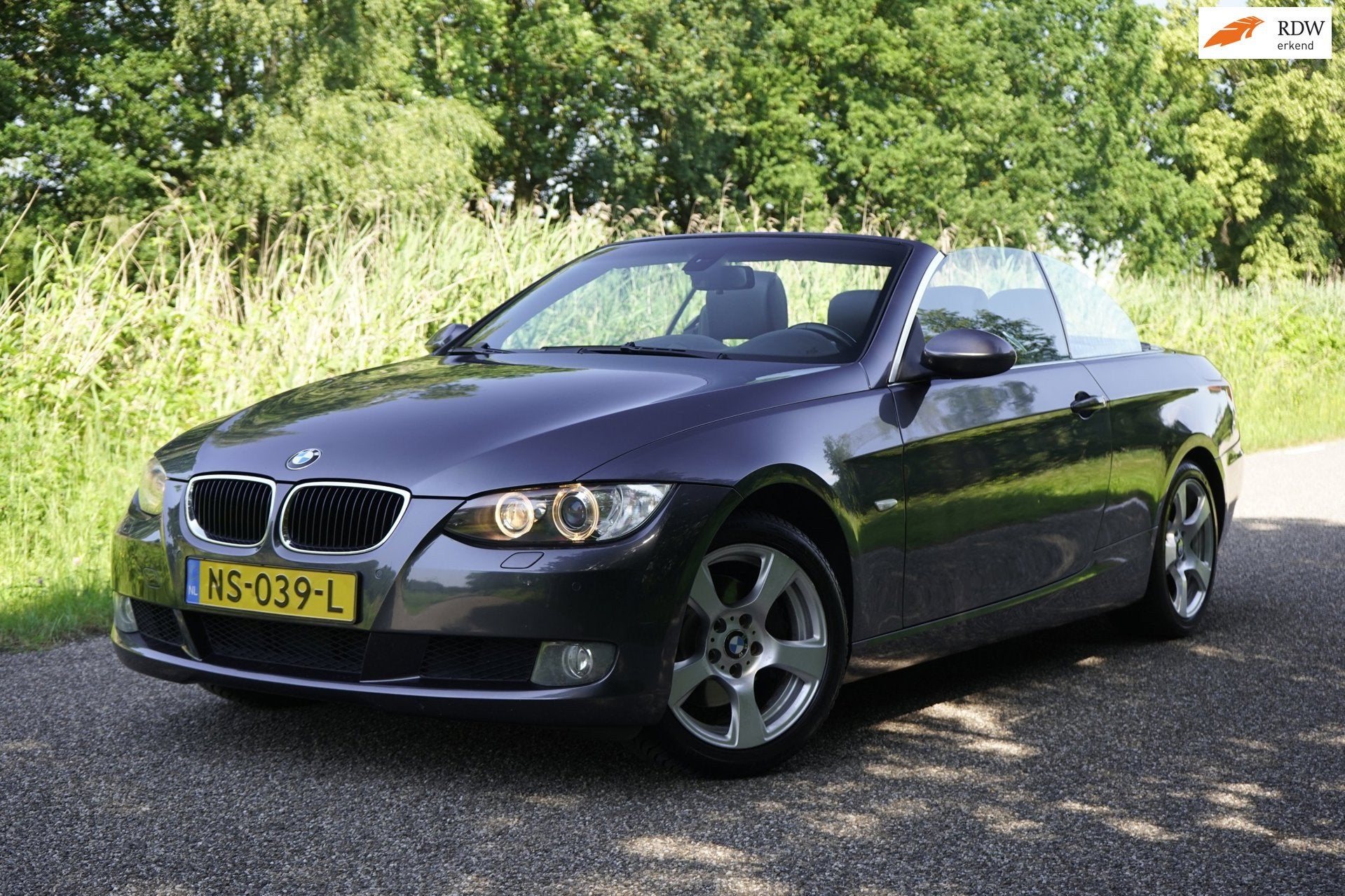 BMW 3-serie Cabrio 320i 170pk, Leder, Apple Carplay, NAP, Zwart, 4 cilinders, Cabriolet, 4 stoelen