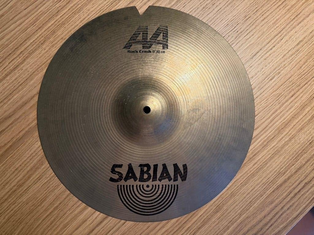 Sabian AA Rock crash 17 inch met schade, Ophalen of Verzenden, Gebruikt, Drums of Percussie