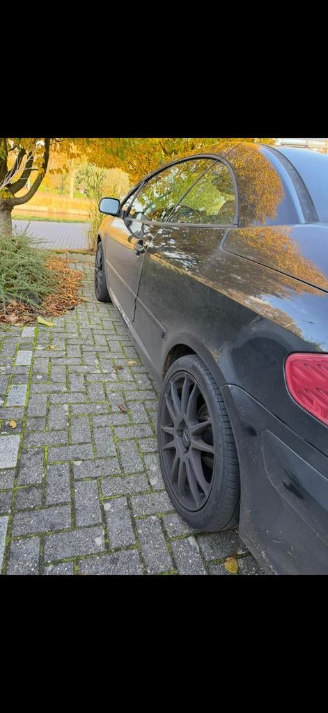 Peugeot 307 2.0 16V CC 2004 Zwart, Auto's, Voorwielaandrijving, 4 cilinders, Cabriolet, 4 stoelen
