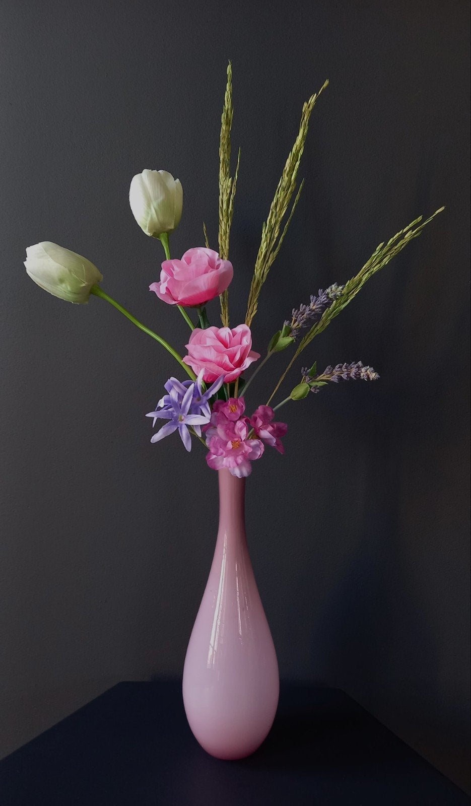 Kunst- en Droogbloemen gebonden boeket met roze vaas H60 cm, Ophalen of Verzenden, Roze