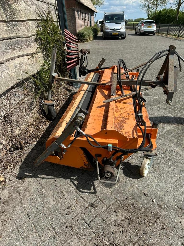 Hydraulische onkruidborstel voor tractor, Ophalen, Gebruikt, Overige merken