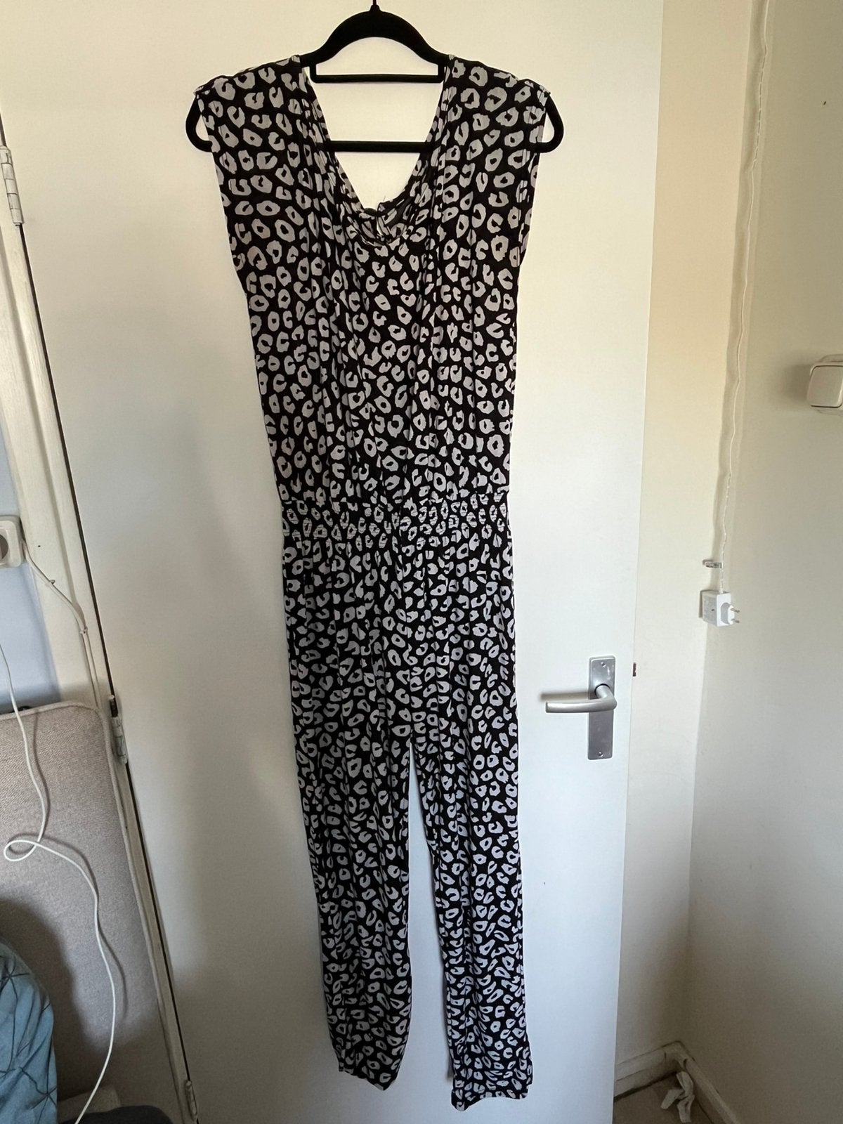 Jumpsuit, Ophalen, Gedragen, Maat 42/44 (L), Zwart