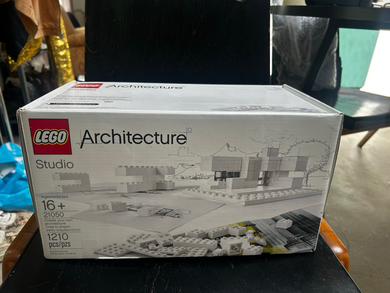 LEGO Architecture Studio 21050, Kinderen en Baby's, Speelgoed | Bouwstenen, Ophalen of Verzenden, Zo goed als nieuw