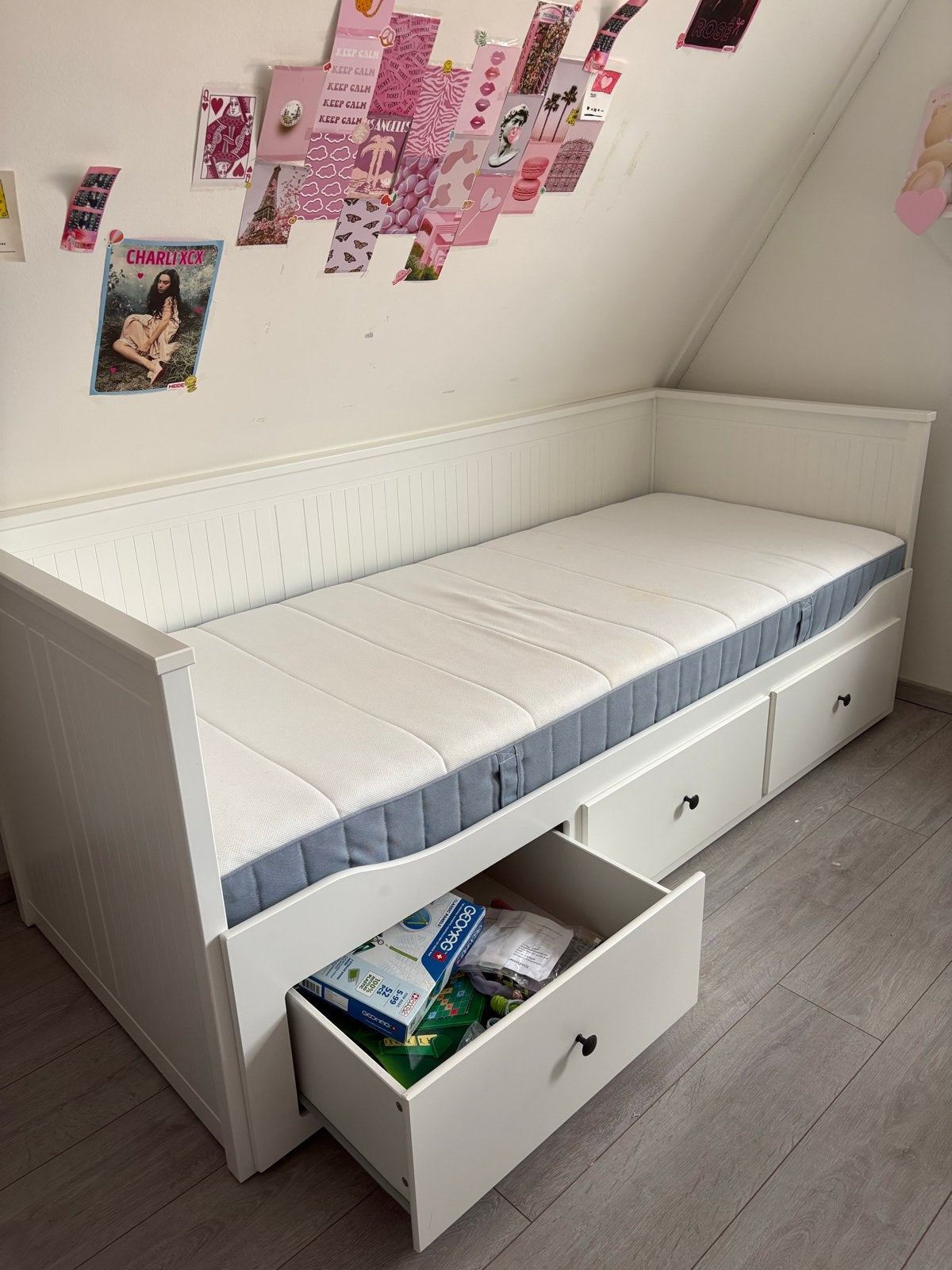 Wit eenpersoonsbed met lades - zo goed als nieuw, 90 cm, Eenpersoons, Wit, Ophalen of Verzenden