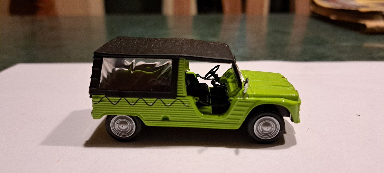 citroën mehari 1:43, Hobby en Vrije tijd, Ophalen of Verzenden, Zo goed als nieuw, Auto, Overige merken