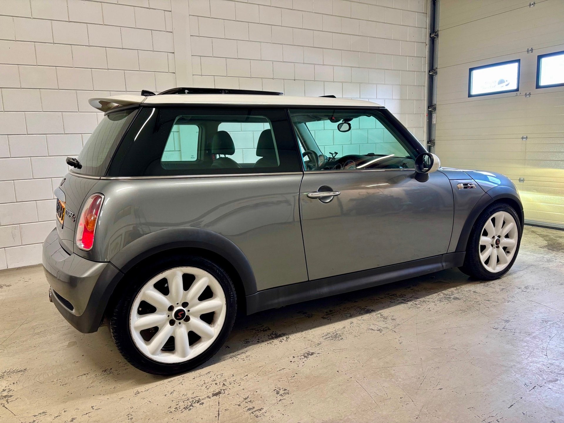 Mini 3-Deurs 1.6 Cooper S Chili Panodak|leer|Volledig onderh, Voorwielaandrijving, Gebruikt, Zwart, 4 cilinders