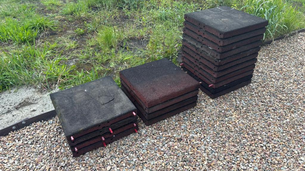 Gemengde partij rubberen tegels (19 stuks), Tuin en Terras, Ophalen, Gebruikt, Overige typen, Rubber
