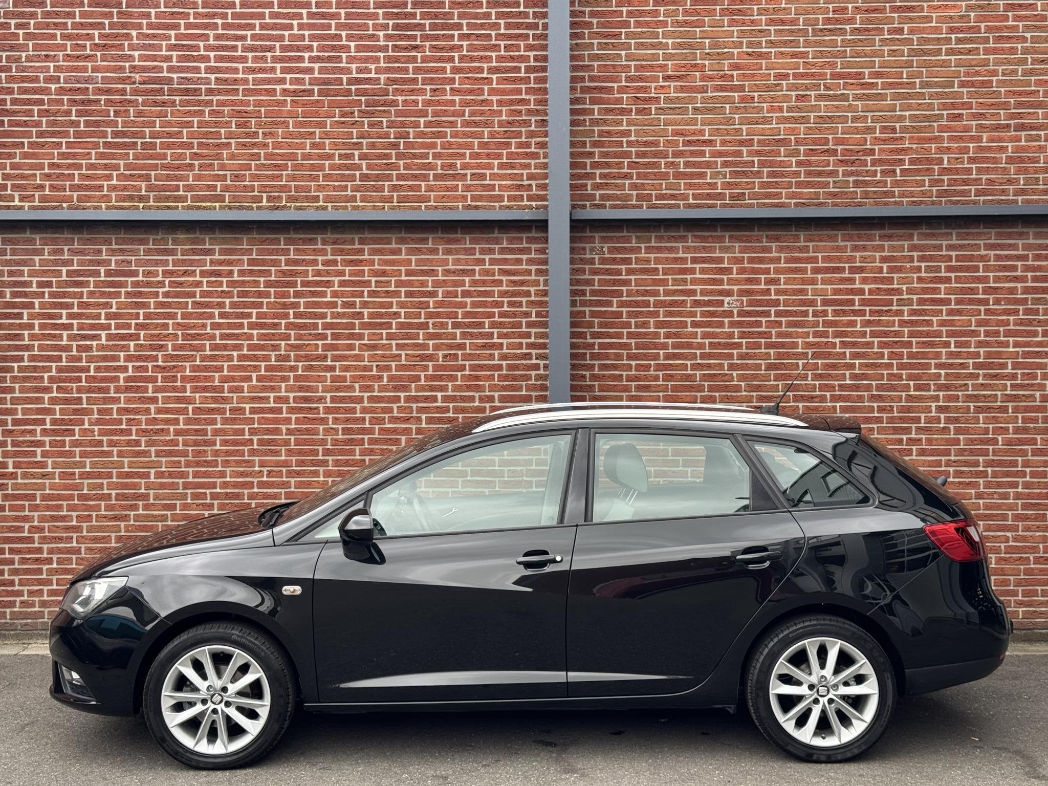 SEAT Ibiza ST 1.0 EcoTSI Style Connect | Trekhaak | Navi | C, Voorwielaandrijving, Dealer onderhouden, Stof, Euro 6