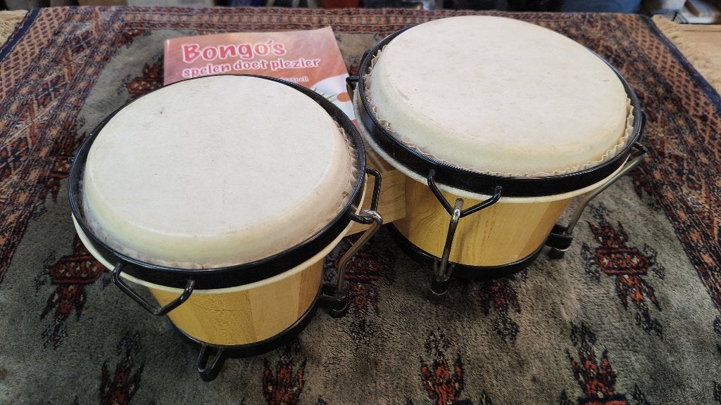 Houten bongo’s 16/18 cm met lesboek, Muziek en Instrumenten, Percussie, Ophalen of Verzenden, Gebruikt, Melodische percussie