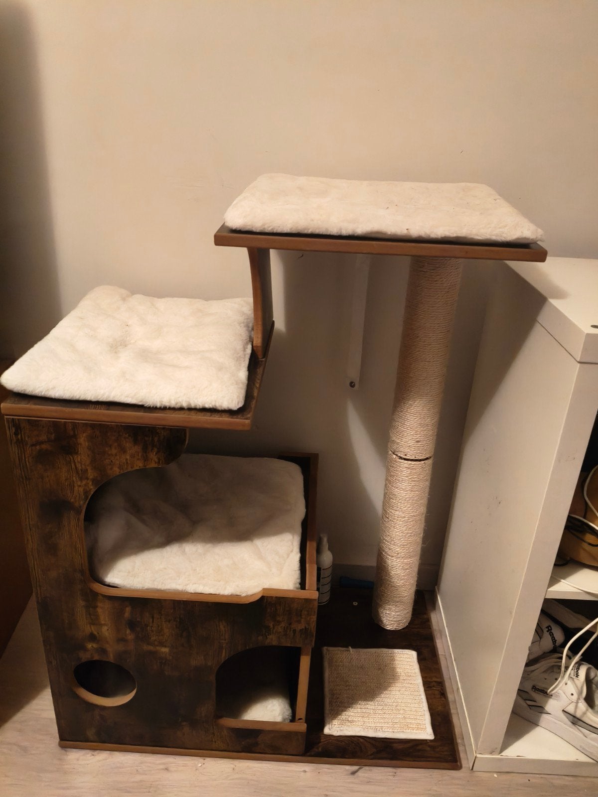 kattenhuis met krabpaal, Dieren en Toebehoren, Ophalen
