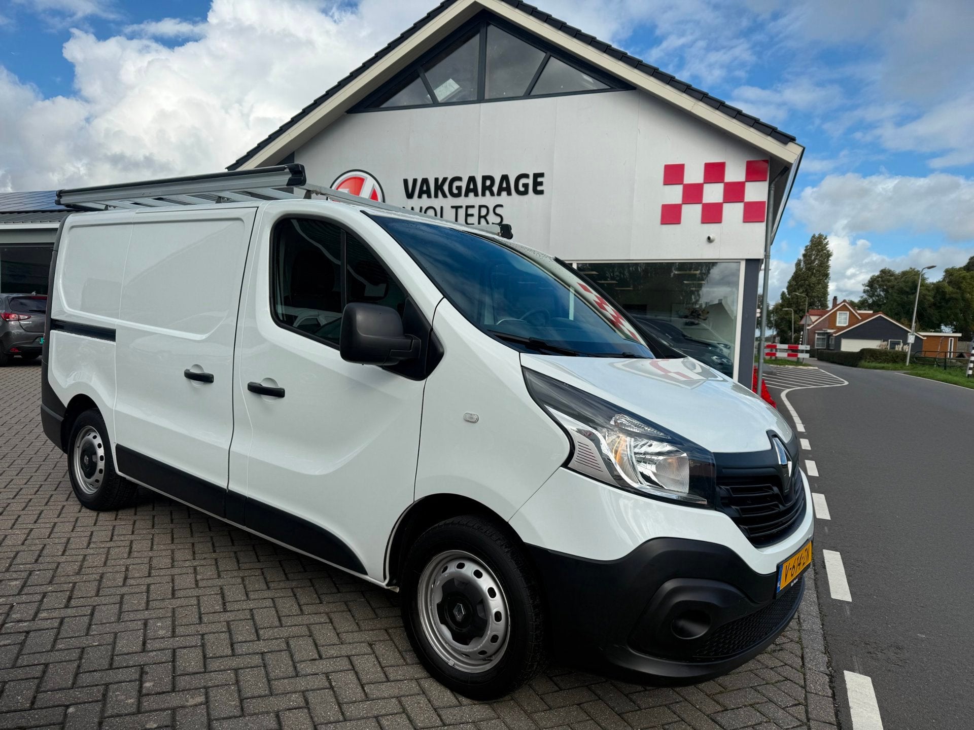 Renault Trafic 1.6 dCi T29 L1H1 Comfort RIJKLAARPRIJS!, Auto's, Voorwielaandrijving, Dealer onderhouden, Gebruikt, Renault