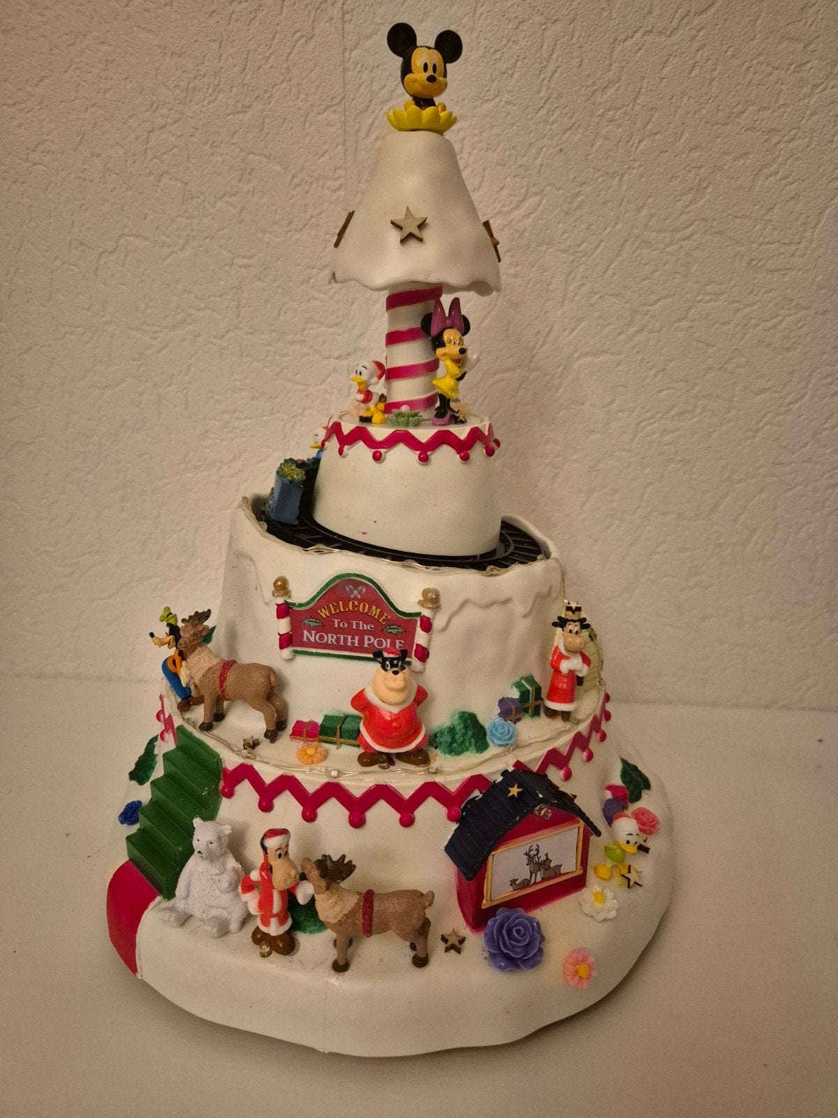 Prachtig kerst tafereel
Met minnie Mickey donald Kwik.kwak e, Diversen, Ophalen of Verzenden, Nieuw