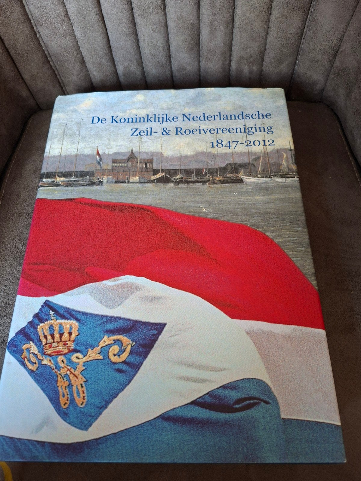 De Koninklijke Nederlandse Zeil- & Roeivereeniging, Boeken, Ophalen of Verzenden, Zo goed als nieuw, Onbekend