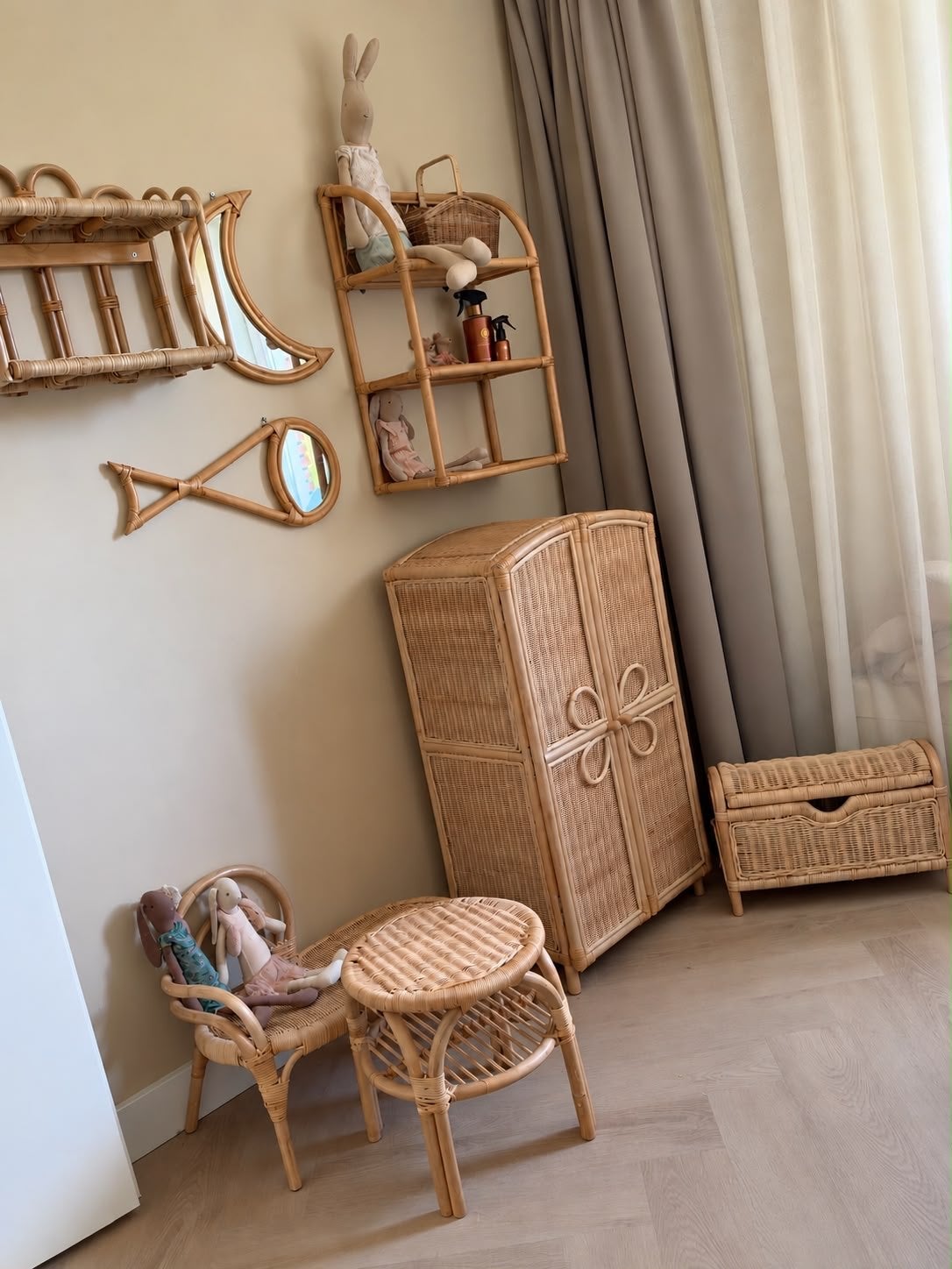 Rotan meubels en accessoires voor kinderkamer, Ophalen, Zo goed als nieuw