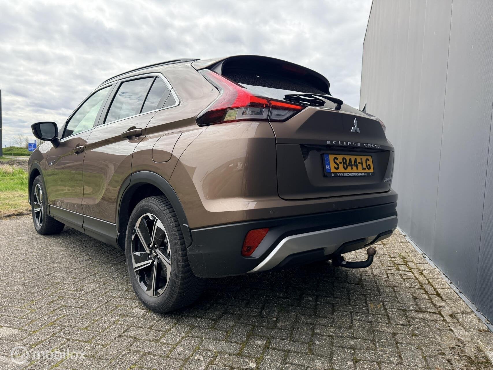 Mitsubishi Eclipse Cross 2.4 PHEV Executive, Auto's, Euro 6, 4 cilinders, Leder en Stof, 1875 kg