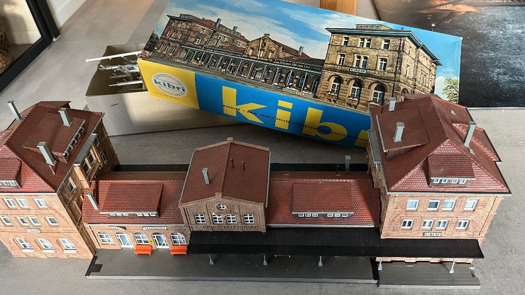 Kibri Station Calw, Gelijkstroom of Wisselstroom, Brug, Tunnel of Gebouw, Zo goed als nieuw, Ophalen