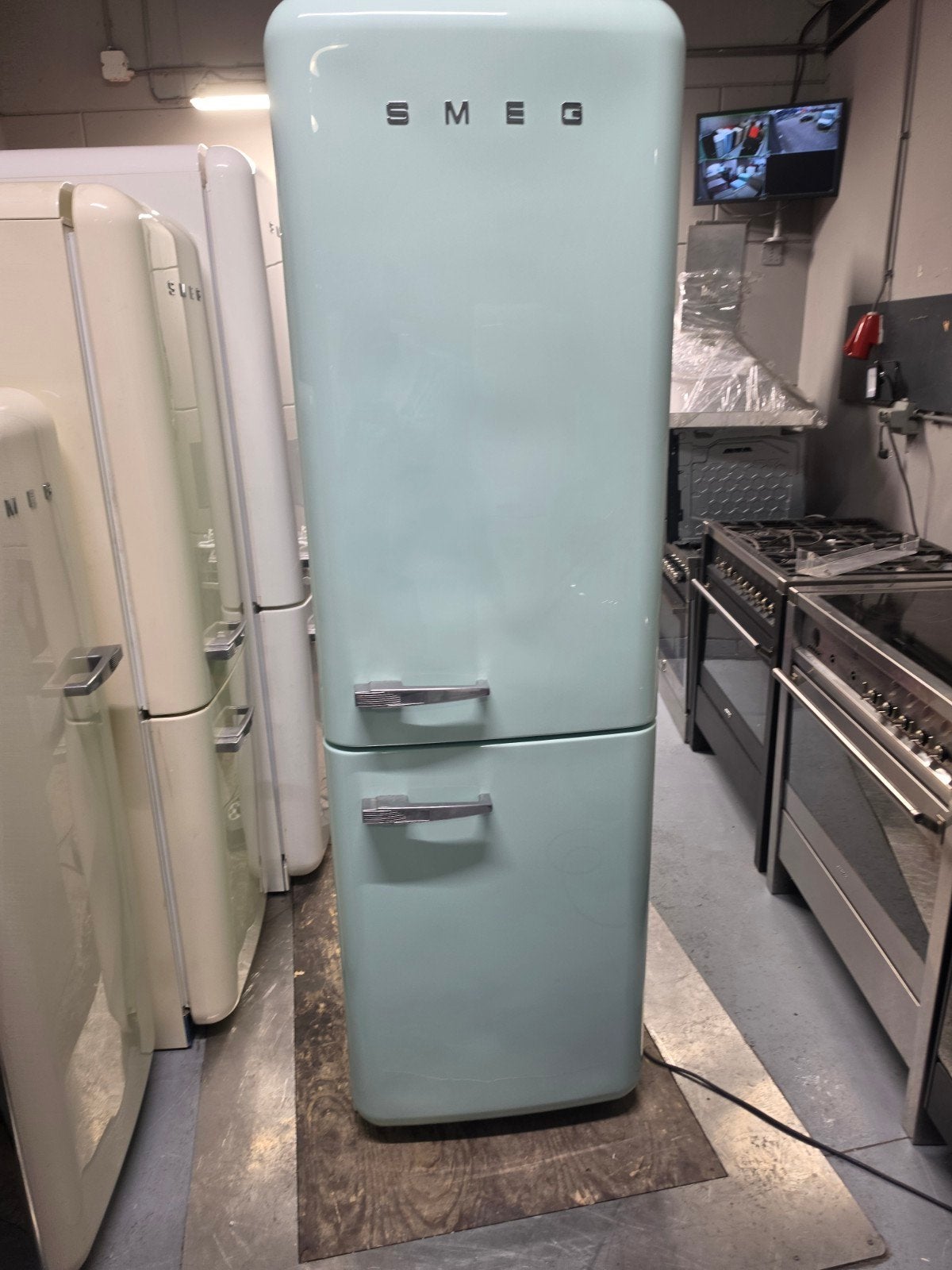 Smeg koekalst pastelgroen(gratis bezichtiging), Witgoed en Apparatuur, 200 liter of meer, 60 cm of meer, Met aparte vriezer, Zo goed als nieuw