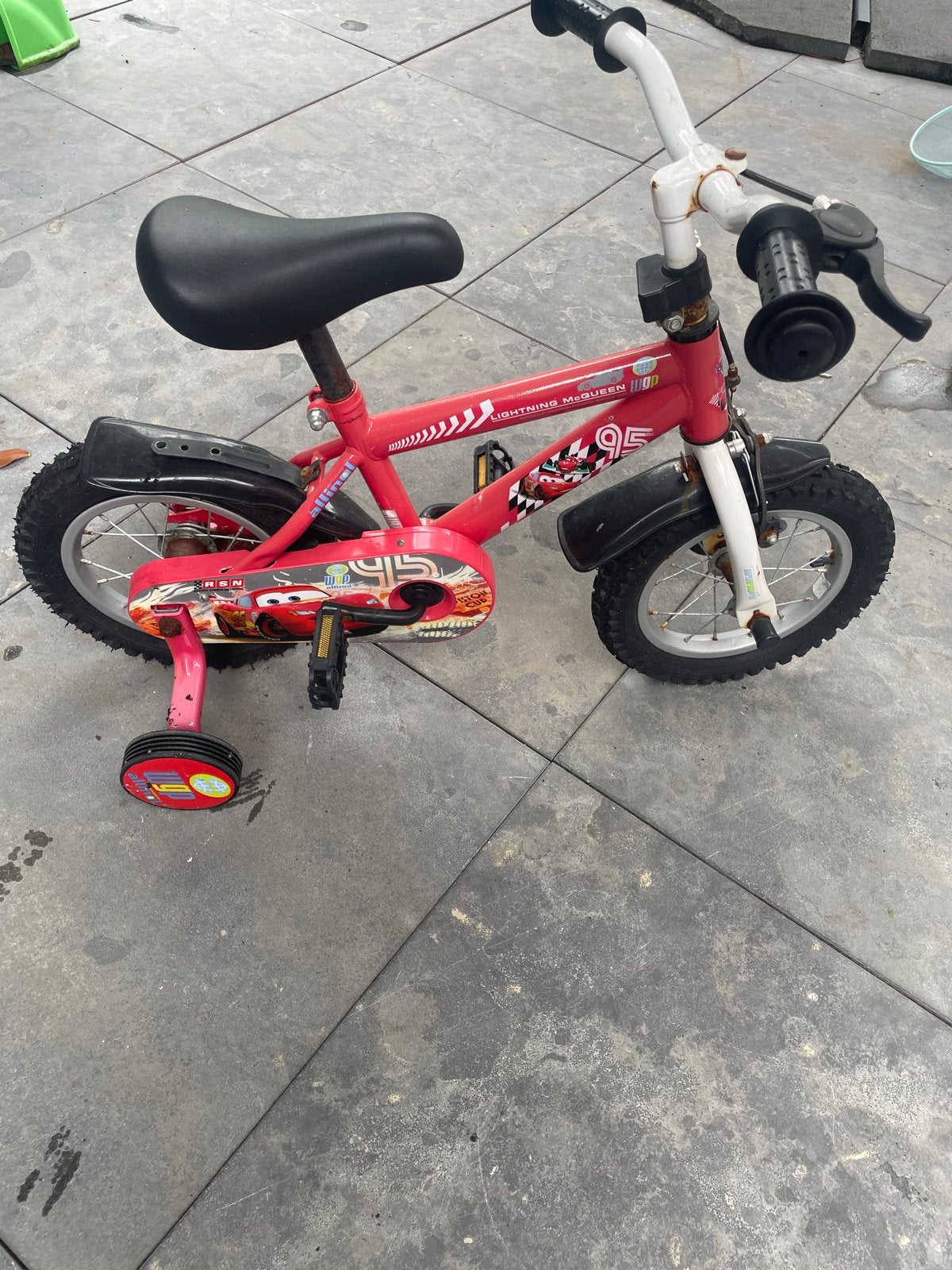 Kinderfiets Cars Lightning McQueen met zijwieltjes, Ophalen, Terugtraprem, Zijwieltjes, Gebruikt
