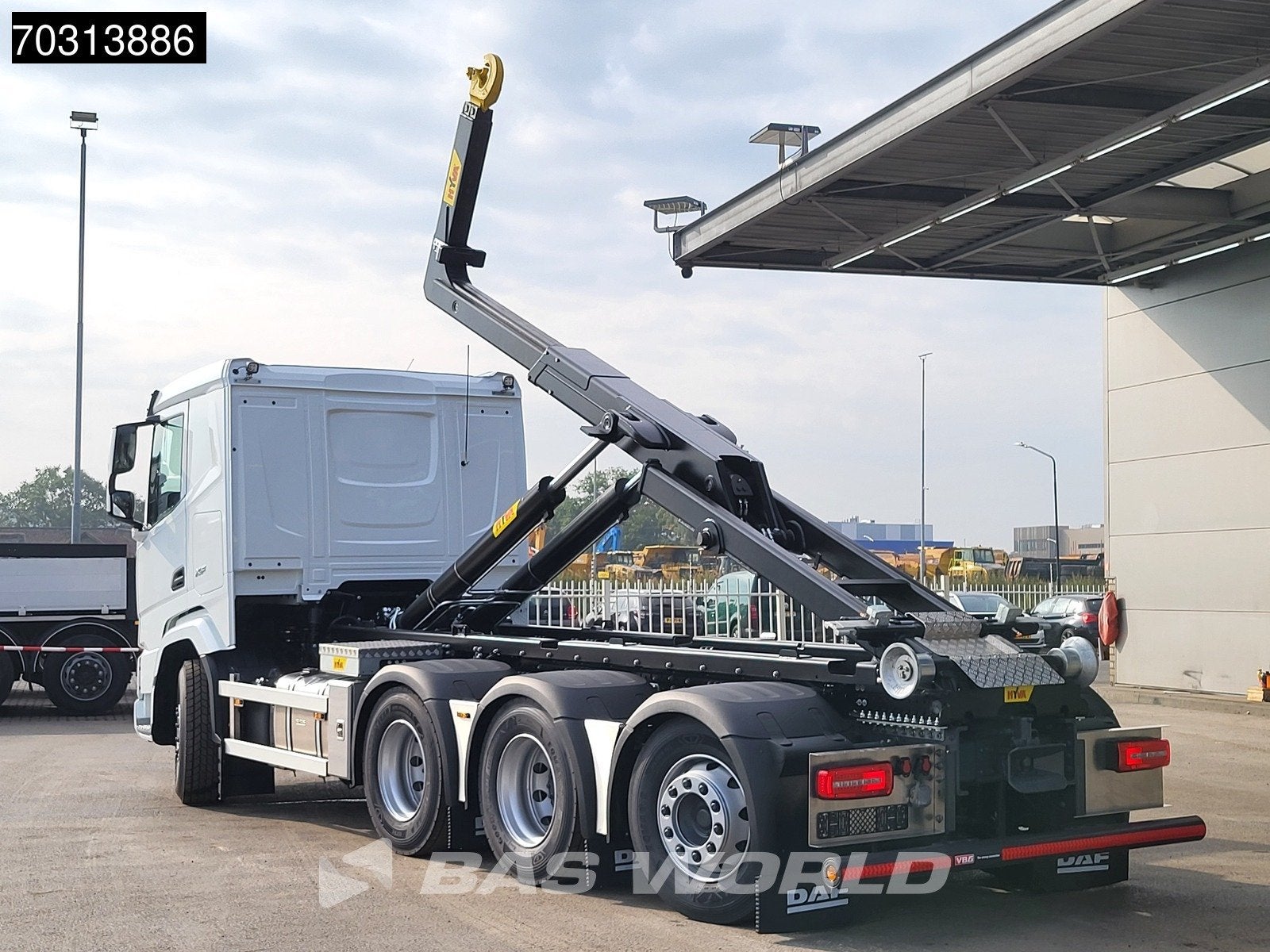 DAF XF 530 8X4 NEW! HYVA 30-60 S Hooklift Lift+steering axle, Auto's, Automaat, Stof, Euro 6, Wit
