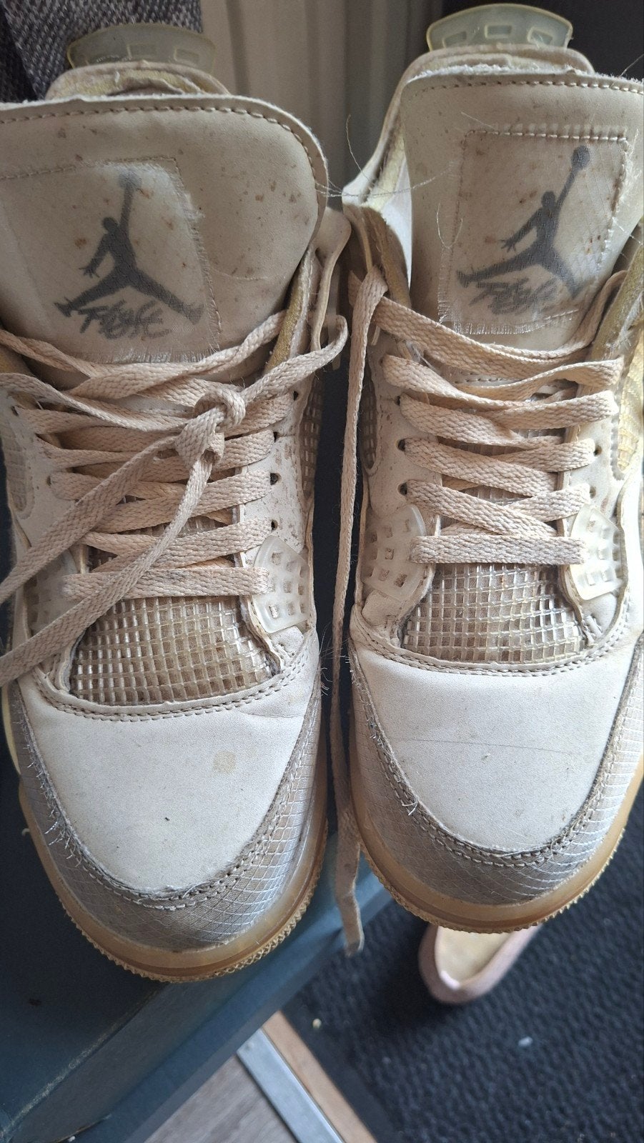 Jordan 4 offwhite, Ophalen of Verzenden, Zo goed als nieuw, Wit