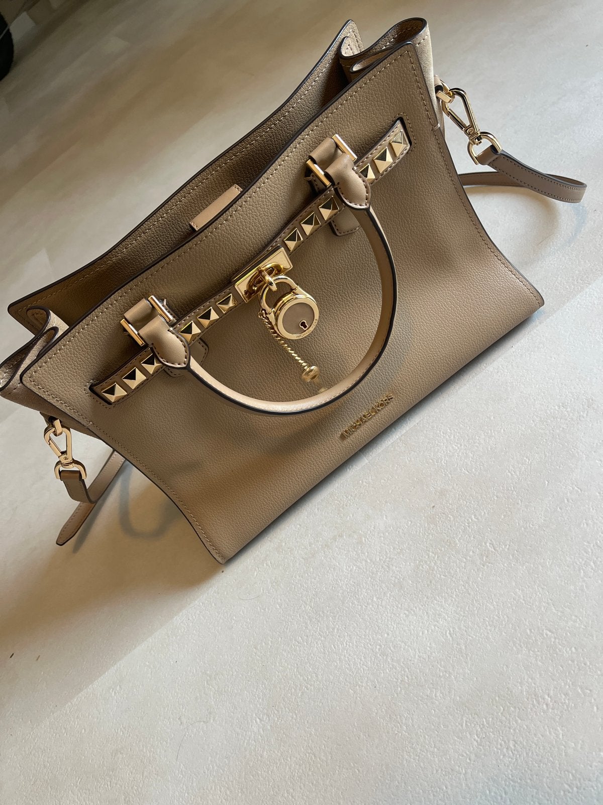 Michael Kors Hamilton Legacy Small Satchel Beige, Ophalen of Verzenden, Nieuw, Beige, Handtas