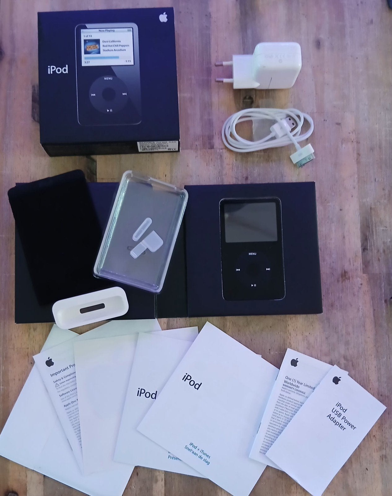 iPod 30GB Zwart (model A1137) met accessoires en doos, Gebruikt, Classic, Zwart, Ophalen of Verzenden
