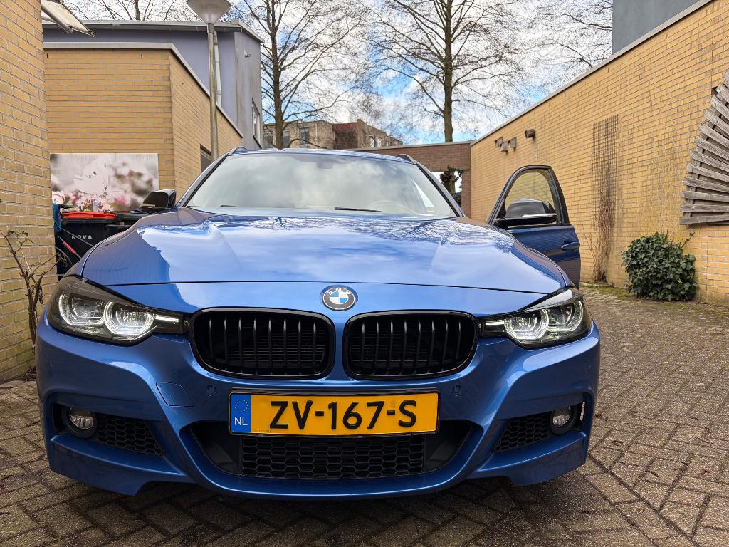 Nette, Sportieve BMW 3-Serie 318i 136pk Aut 2019 Blauw, Auto's, BMW, Automaat, Zwart, Blauw, 1465 kg