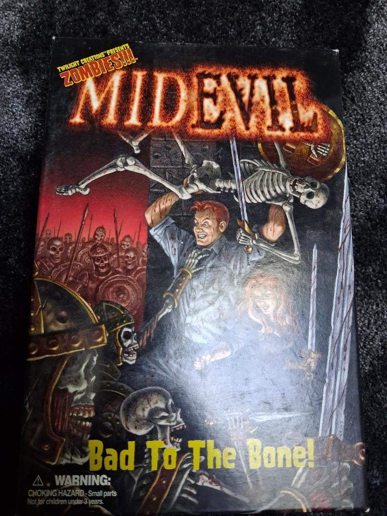 MidEvil Bordspel - Twilight Creations - Bad To The Bone!, Hobby en Vrije tijd, Gezelschapsspellen | Bordspellen, Drie of vier spelers