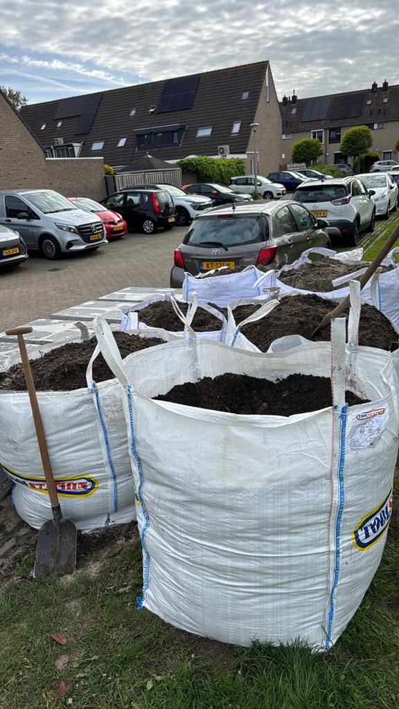 6 big bags tuinaarde/zand, Ophalen, Tuinaarde