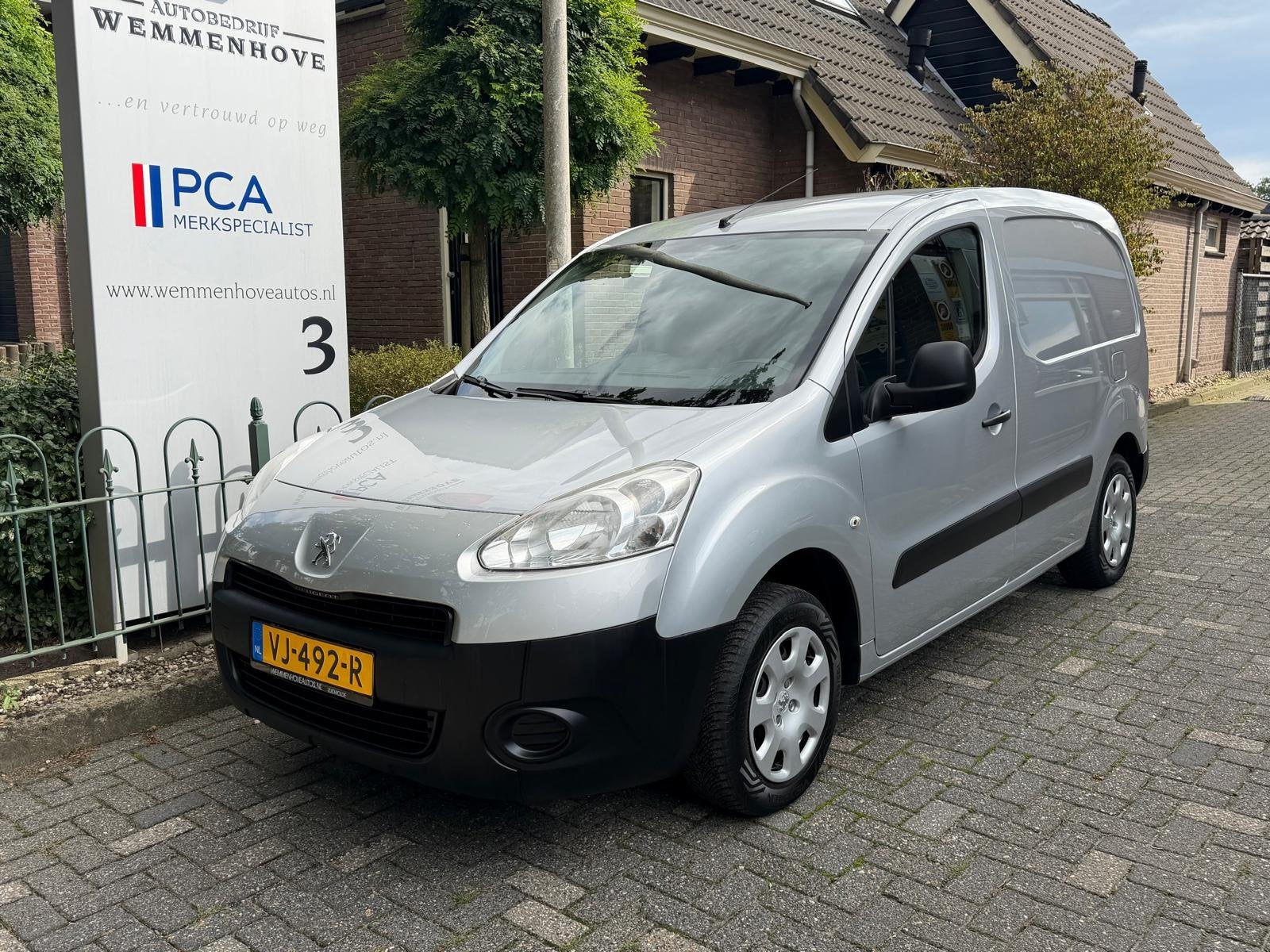Peugeot Partner 120 1.6 e-HDI L1 XT Profit + Automaat MARGE, Auto's, Bestelauto's, Euro 5, Stof, Gebruikt, 4 cilinders